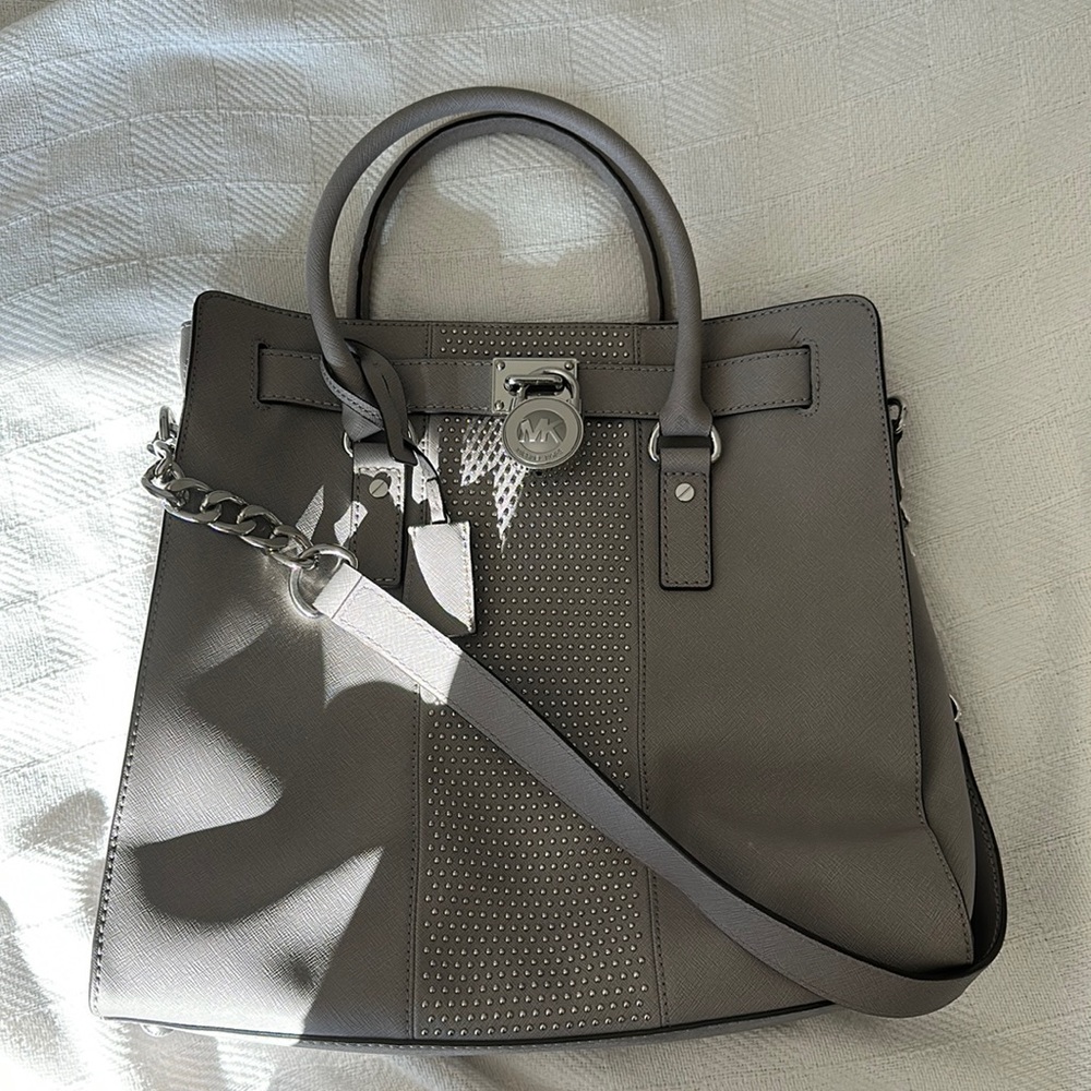 Michael alors Gray Bag Silver Studs